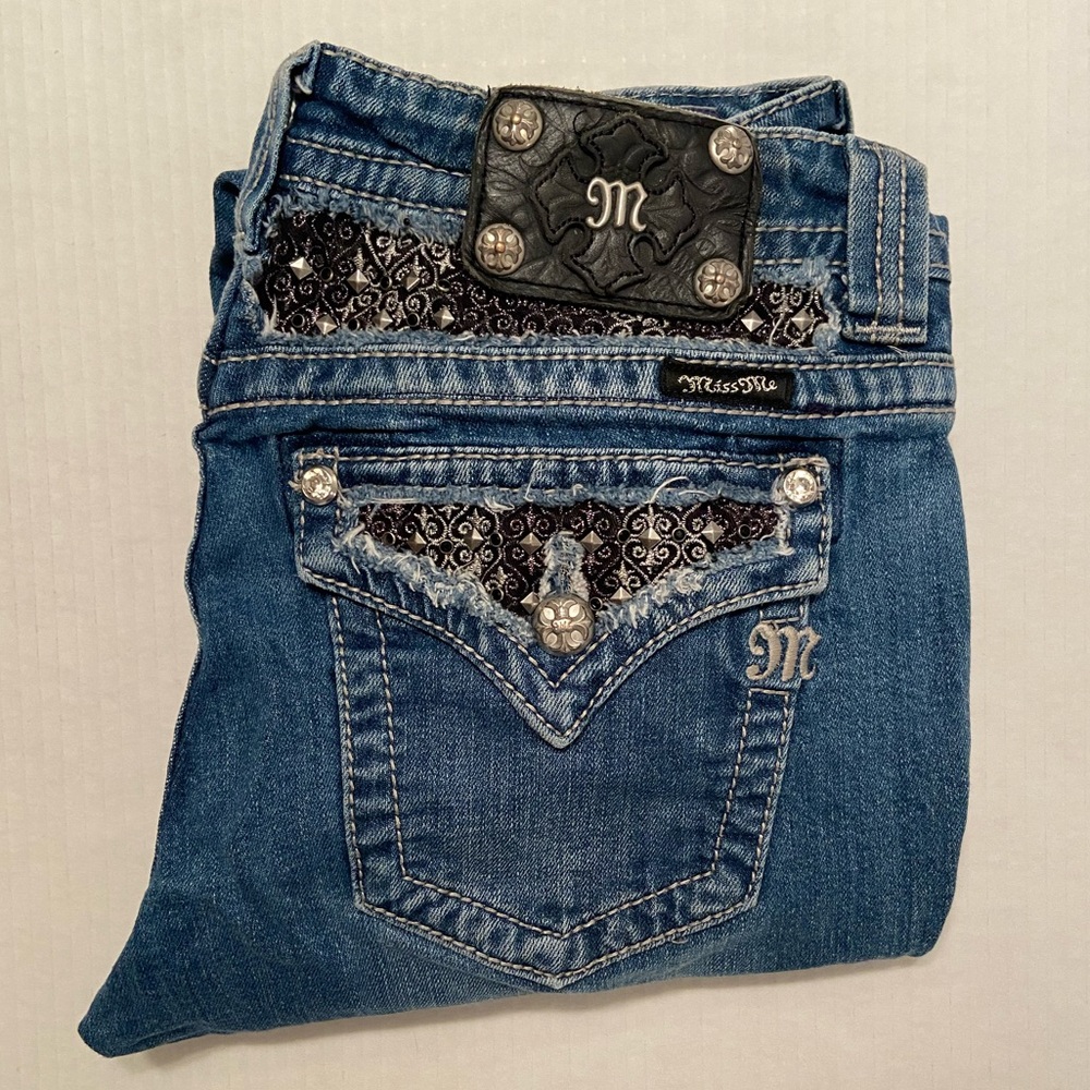 MISS ME BLING CAPRI JEANS